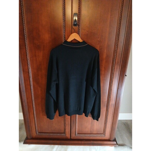 Tommy Bahama Men's Size XL Black with Tan Trim L-Sleeve Silk Blend Soft Sweater - Picture 4 of 8